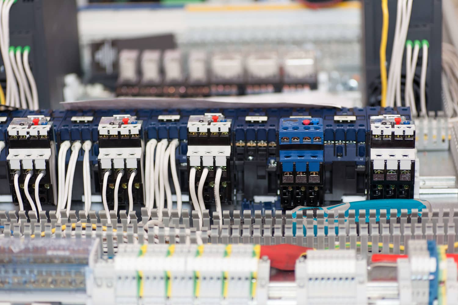 cable and wire bundle